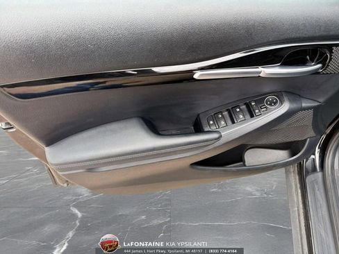 Used 2025 Kia Seltos S FWD image 20