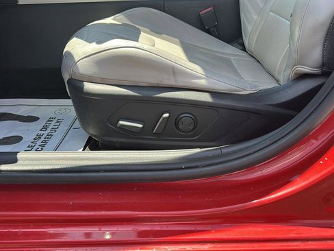 Used 2021 Hyundai Elantra Limited FWD image 10