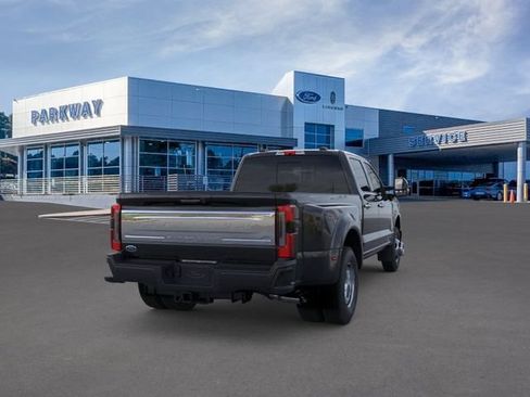 New 2026 Ford F350 Platinum w/ Platinum Plus Package AWD/4WD image 8