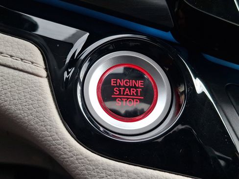 Used 2025 Honda Odyssey Elite image 27