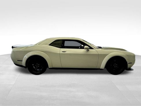 Used 2022 Dodge Challenger SRT Hellcat Redeye image 4