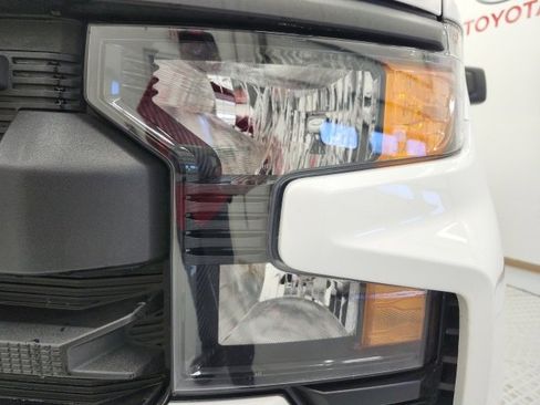 Used 2025 Chevrolet Silverado 1500 Custom image 13