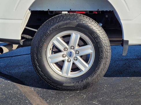 Used 2022 Ford F150 XLT w/ Trailer Tow Package AWD/4WD image 11