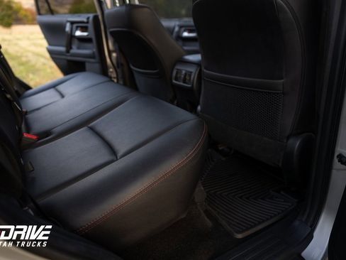 Used 2021 Toyota 4Runner TRD Off-Road Premium image 17