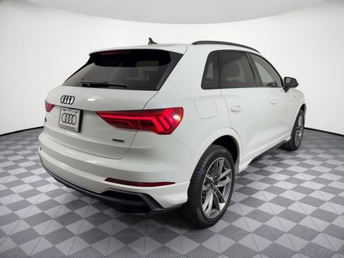 Used 2025 Audi Q3 2.0T Premium w/ Convenience Package AWD/4WD image 9