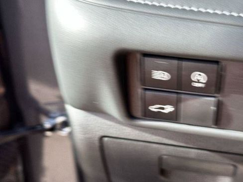 Certified 2025 Toyota Highlander LE FWD image 24