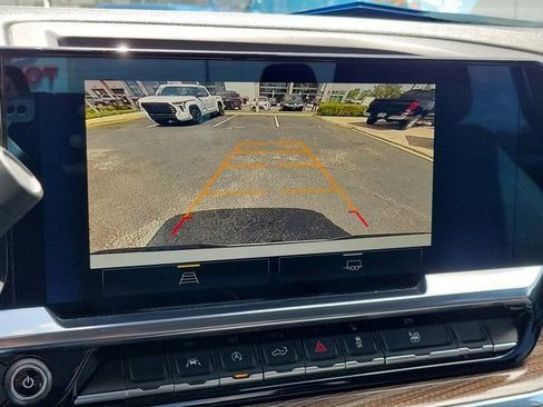 Used 2025 Chevrolet Silverado 1500 LT AWD/4WD image 24