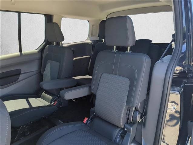 Used 2023 Ford Transit Connect XLT FWD image 16