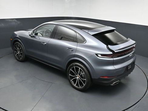 New 2026 Porsche Cayenne Coupe AWD/4WD image 14