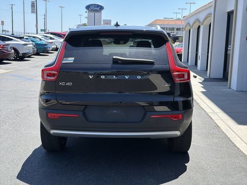 Used 2020 Volvo XC40 T5 Momentum AWD/4WD image 11