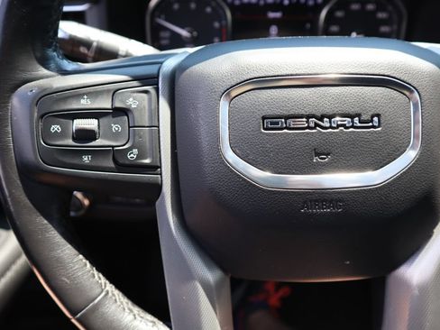 Used 2021 GMC Yukon Denali w/ Denali Ultimate Package AWD/4WD image 21