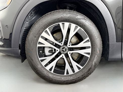 Used 2024 Mercedes-Benz GLB 250 image 29