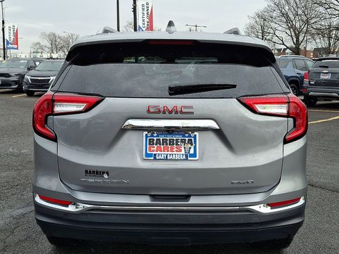 Used 2024 GMC Terrain SLT image 5