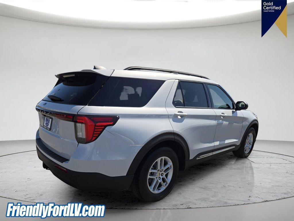Certified 2025 Ford Explorer Active RWD image 6