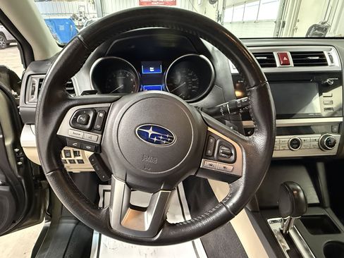 Used 2017 Subaru Outback 2.5i Premium image 28