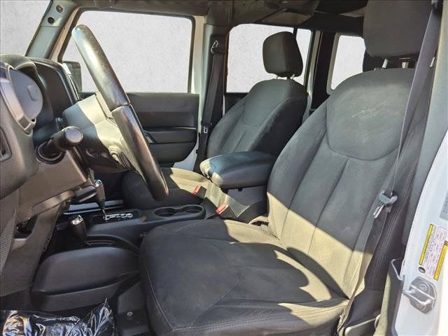 Used 2018 Jeep Wrangler Unlimited Sport S AWD/4WD image 14