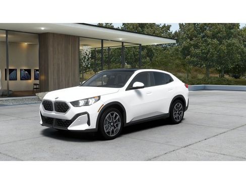 New 2026 BMW X2 xDrive28i w/ Technology Package image 1