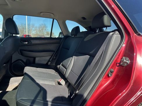 Used 2018 Subaru Outback 3.6R Limited w/ Popular Package #2 AWD/4WD image 6