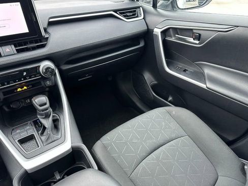 Used 2024 Toyota RAV4 XLE image 16