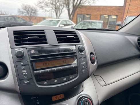 Used 2007 Toyota RAV4 2WD image 8