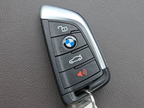 Used 2022 BMW X3 xDrive30i w/ Premium Package AWD/4WD image 39
