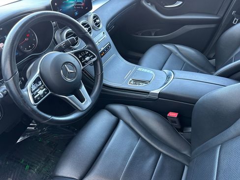 Used 2020 Mercedes-Benz GLC 300 4MATIC image 4