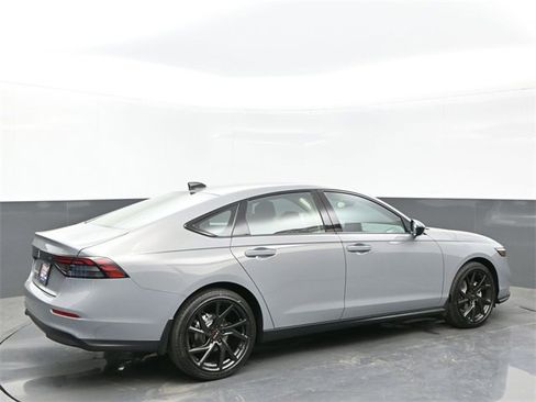 New 2025 Honda Accord SE image 6