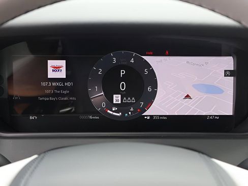 New 2026 Land Rover Range Rover Velar Dynamic SE image 22