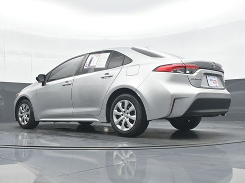 Used 2023 Toyota Corolla LE FWD image 27