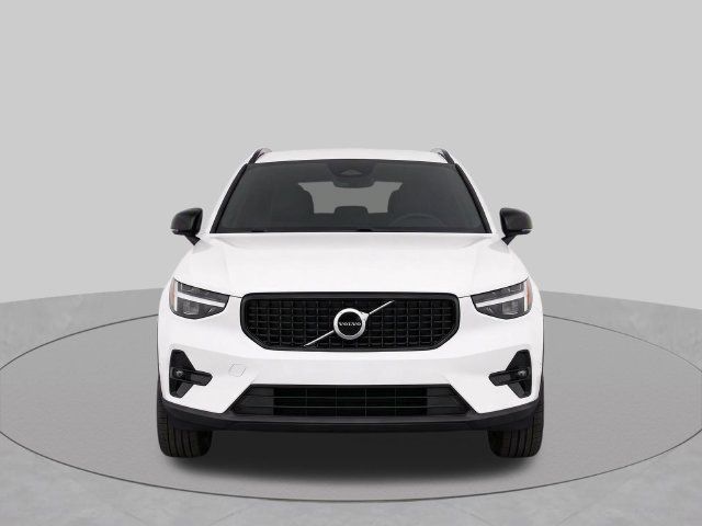 Used 2024 Volvo XC40 B5 Ultimate AWD/4WD image 5