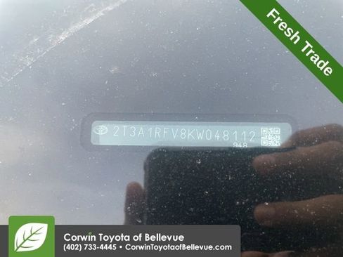 Used 2019 Toyota RAV4 XLE Premium image 12