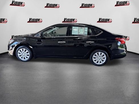 Used 2017 Nissan Sentra SV w/ Driver's Assist Package FWD image 8