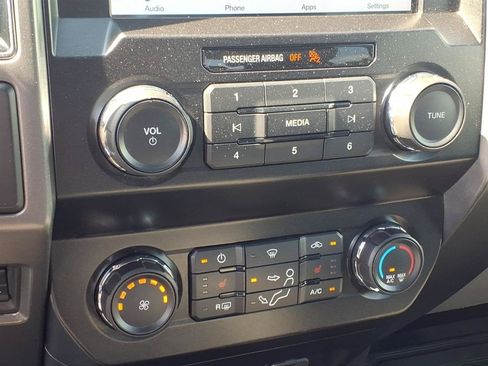 Used 2019 Ford F350 XLT w/ XLT Premium Package AWD/4WD image 24