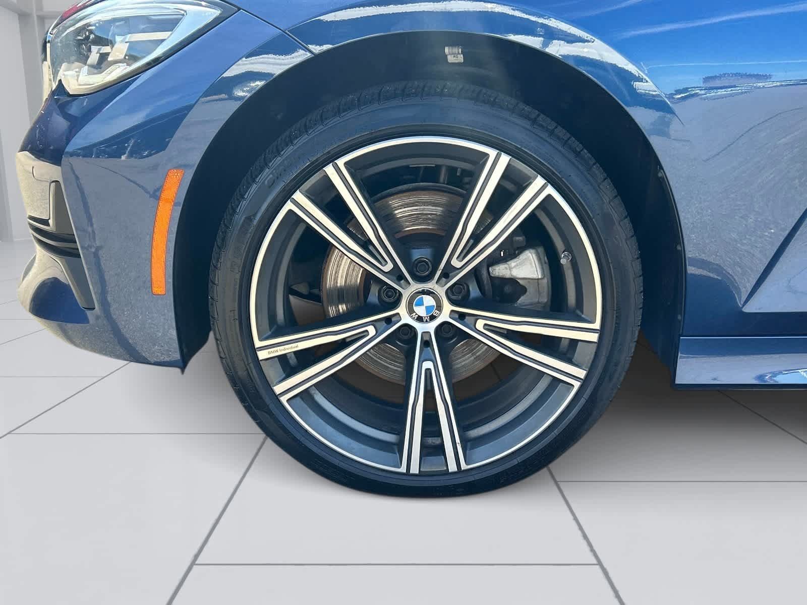 Used 2022 BMW 330i xDrive Sedan w/ Driving Assistance Package AWD/4WD image 9