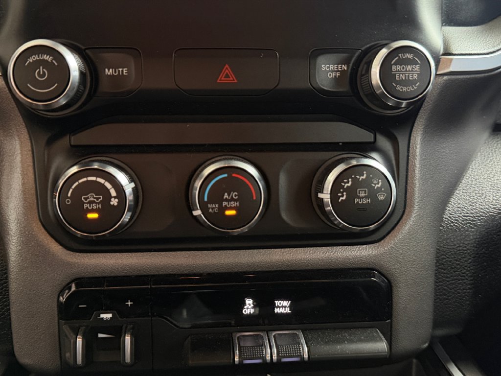 Used 2021 RAM 1500 Big Horn AWD/4WD image 17