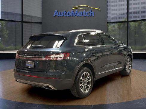 Used 2022 Lincoln Nautilus FWD w/ Premium Package image 11