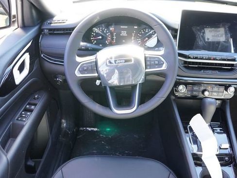 New 2026 Jeep Compass Limited image 12