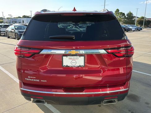 Used 2023 Chevrolet Traverse High Country AWD/4WD image 7