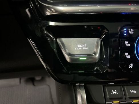 Certified 2024 GMC Sierra 1500 Denali AWD/4WD image 16
