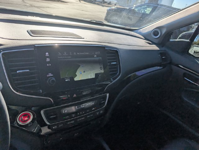 Used 2022 Honda Pilot Touring image 18