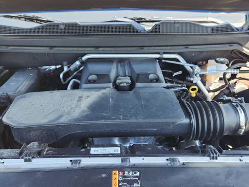 Used 2025 Chevrolet Colorado Trail Boss AWD/4WD image 13