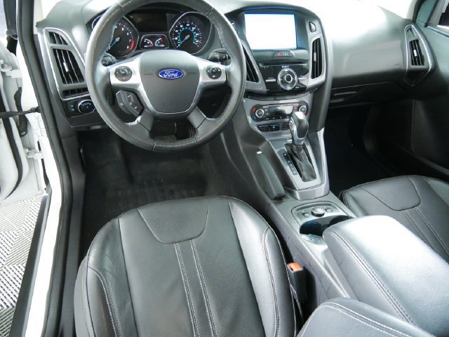 Used 2014 Ford Focus Titanium FWD image 4