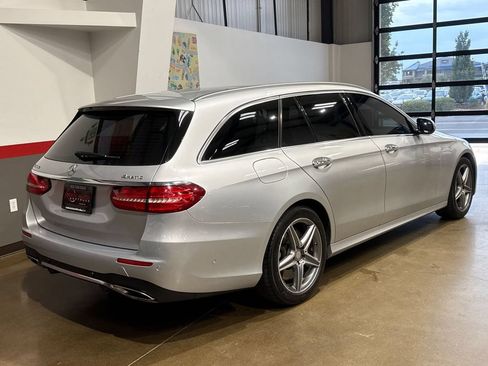 Used 2017 Mercedes-Benz E 400 4MATIC Wagon image 34