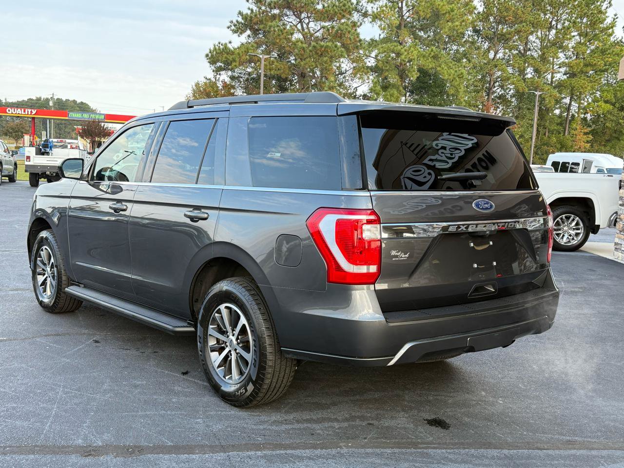 Used 2020 Ford Expedition XL AWD/4WD image 3