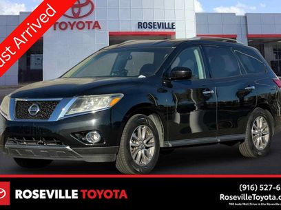 Used 2015 Nissan Pathfinder SV