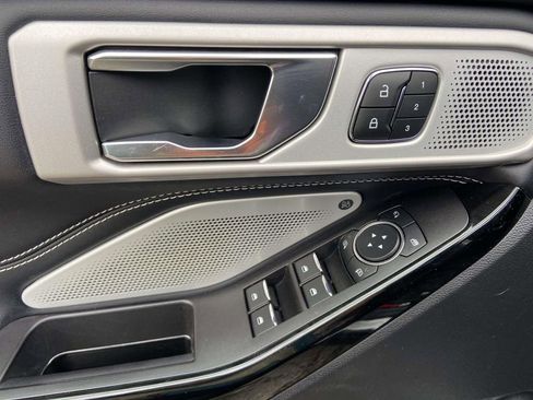 Used 2021 Ford Explorer ST w/ Equipment Group 401A image 14
