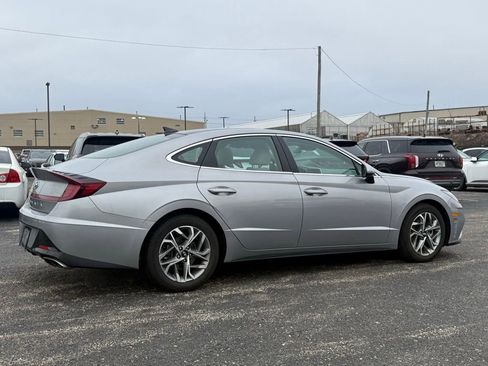 Used 2023 Hyundai Sonata SEL w/ Convenience Package image 9