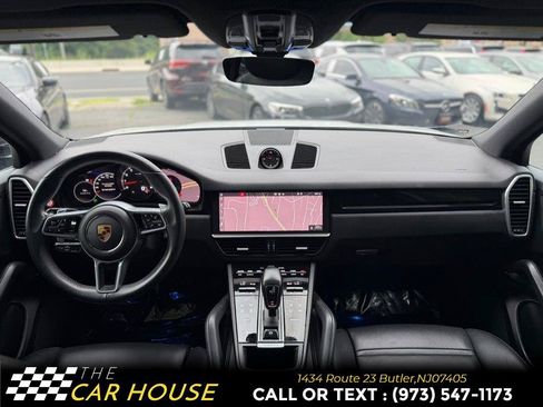 Used 2021 Porsche Cayenne AWD/4WD image 27