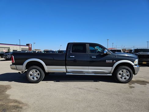 Used 2014 RAM 2500 Laramie w/ Convenience Group image 2