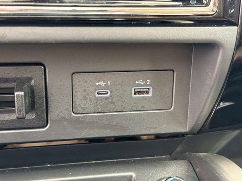 Used 2023 Nissan Titan Platinum Reserve w/ Moonroof Package image 33